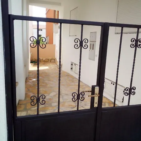 Ema Apartman